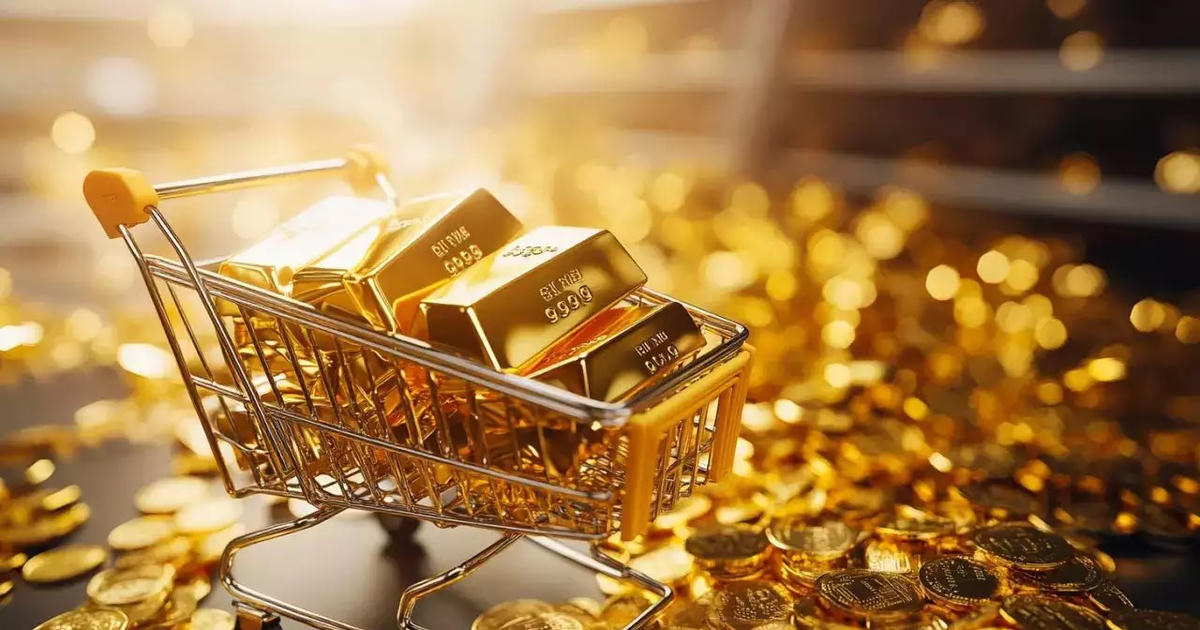 Giá vàng SJC giảm mạnh, vàng thế giới về 4.378 USD/ounce sáng 15/8