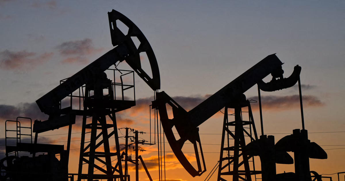 Giá dầu Brent vượt 96 USD/thùng, hướng tới tuần tăng mạnh