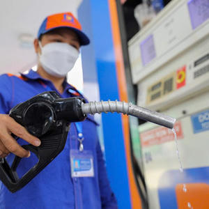 Thủ tướng: Không để thiếu xăng dầu trong mọi trường hợp