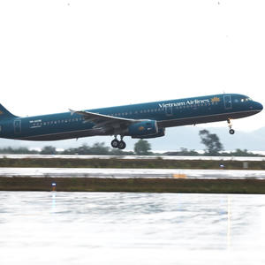 Tạm ngừng khai thác đường bay Vân Đồn - TP. Hồ Chí Minh từ ngày 1/4