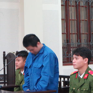 Radio pháp đình: Phiên tòa và những giọt nước mắt