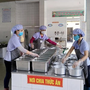 Bộ Y tế yêu cầu siết an toàn thực phẩm tại bếp ăn tập thể, trường học