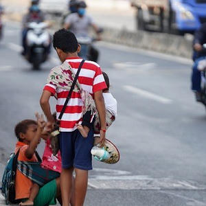 Tăng nặng chế tài với hành vi lợi dụng trẻ em để xin ăn