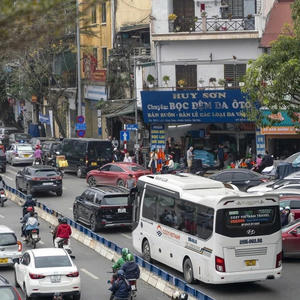 Hà Nội đề xuất nới thời gian hoạt động cho xe du lịch 29 chỗ