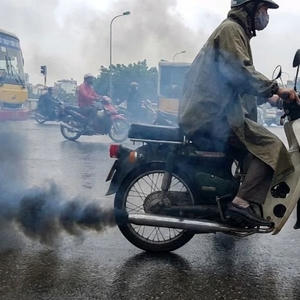 Hà Nội, TP.HCM thí điểm kiểm soát khí thải xe máy từ 2027