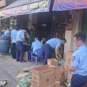 Tạm giữ hơn 5.600 chai mỹ phẩm không rõ nguồn gốc