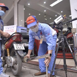 Xe dưới 2 năm có được miễn kiểm định lần đầu?