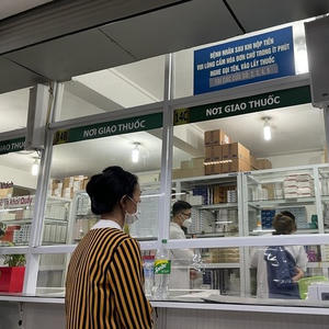 Siết niêm yết giá thuốc, bảo đảm ổn định thị trường