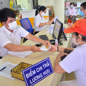 Người cao tuổi cần cảnh giác gì trước chiêu trò giả danh cập nhật lương hưu?