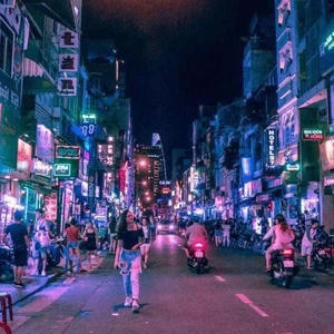 Hà Nội mở rộng dư địa kinh tế đêm với các tổ hợp thương mại 24/7