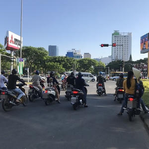 Dừng xe tránh nắng sai vị trí có thể bị xử phạt