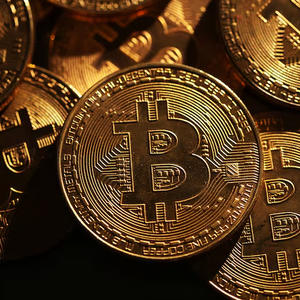 Bitcoin mất hơn 4.000 USD trong tuần, thị trường tiền số chìm trong sắc đỏ