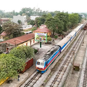 Từ Hà Nội đến xứ trà bằng “Chuyến tàu di sản”