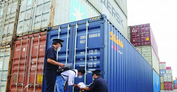 Quy định 12 nhóm hàng nhập khẩu phải làm thủ tục hải quan tại cửa khẩu