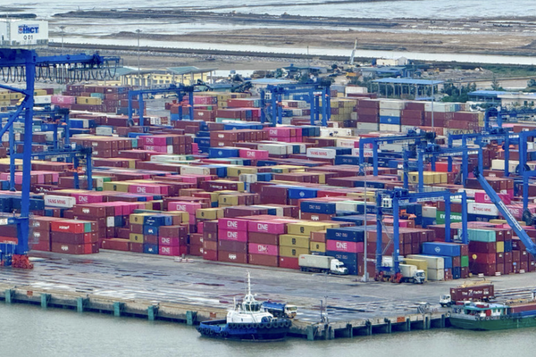 Kim ngạch xuất nhập khẩu 11 tháng lập kỷ lục, chạm ngưỡng 840 tỷ USD