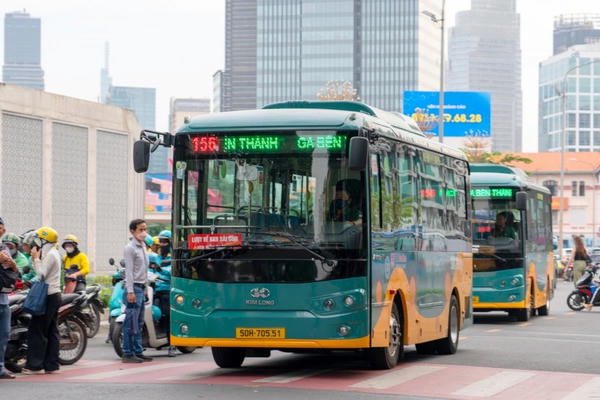 TP.HCM: Xe buýt, metro đồng loạt miễn phí vé phục vụ người dân chơi tết