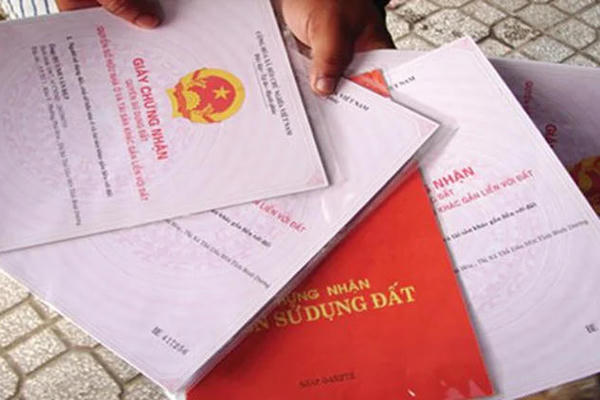 Không ghi thông tin đất đang bị thế chấp vào sổ đỏ từ năm 2026