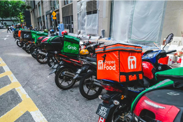 Người Việt chi mạnh tay cho giao đồ ăn qua các nền tảng công nghệ