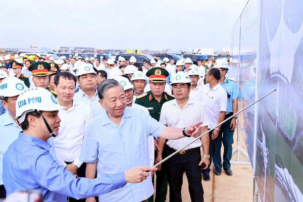 Quyết liệt đẩy tiến độ để Long Thành khai thác đồng bộ từ tháng 6/2026