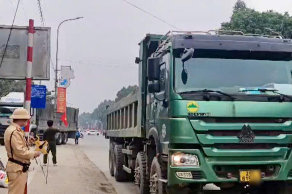 Xử phạt hơn 60 triệu đồng đối với xe tải cơi nới thùng xe