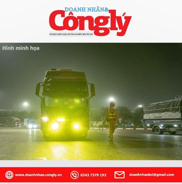 CSGT Hà Nội tăng cường kiểm tra xe tải lắp đèn, còi trái quy định  