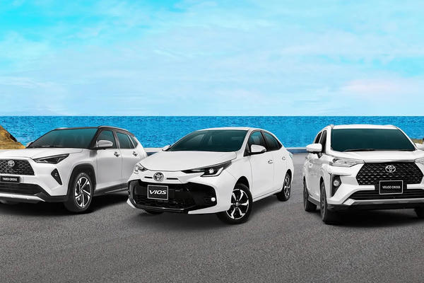 Cận Tết, nhiều mẫu xe ô tô "ăn khách" giảm giá mạnh