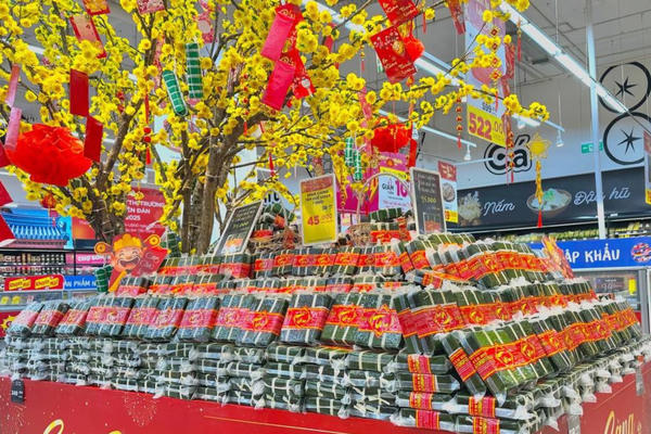 Thị trường Tết Bính Ngọ 2026: Sức mua tăng nhiệt, hàng Việt lên ngôi