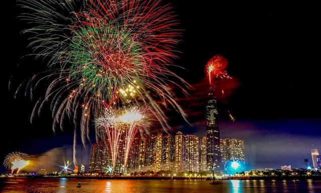 TP.HCM bắn pháo hoa tại 17 điểm chào đón Tết Nguyên đán Bính Ngọ 2026