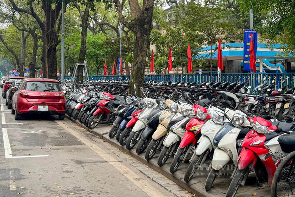 Nhiều điểm trông giữ xe miễn phí tại trung tâm Hà Nội trong Tết Bính Ngọ