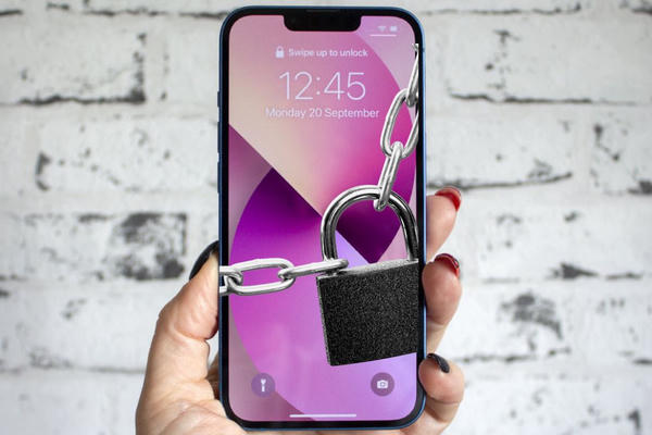 Apple tự động bật bảo vệ chống trộm trên iPhone từ iOS 26.4