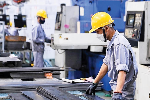 Hà Nội tăng tốc hỗ trợ doanh nghiệp, hướng mục tiêu tăng trưởng trên 11%