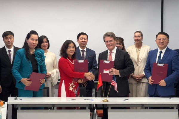 Hệ thống bán lẻ Việt Nam và Mỹ ký hợp tác chiến lược