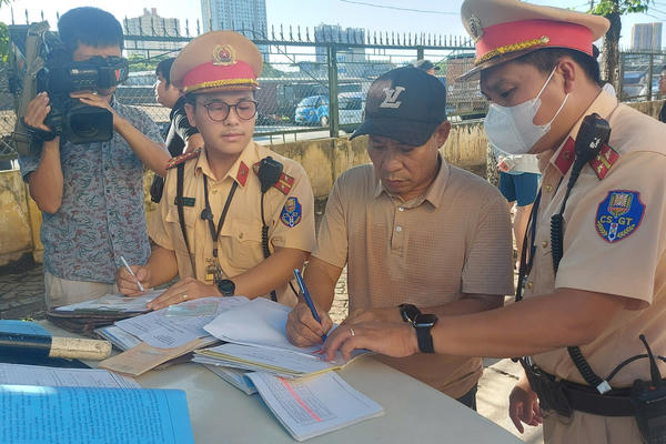 Ra quân xử lý 4 chuyên đề giao thông: Hơn 1.600 trường hợp vi phạm nồng độ cồn