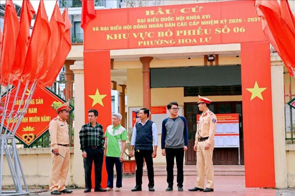 CSGT Ninh Bình bảo đảm an toàn cho ngày bầu cử