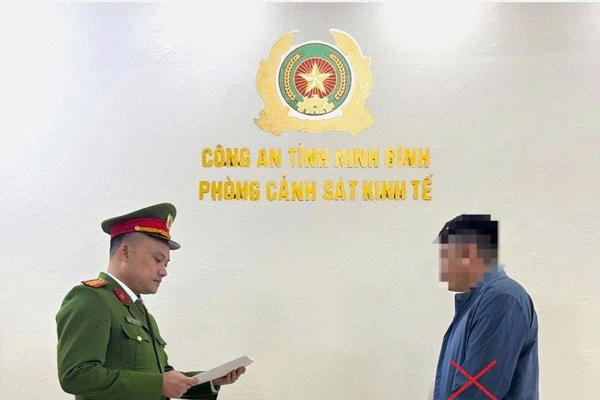 Sử dụng hóa đơn khống để trốn thuế, giám đốc 2 doanh nghiệp bị khởi tố