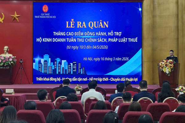 Thuế thành phố Hà Nội đồng hành với hộ kinh doanh