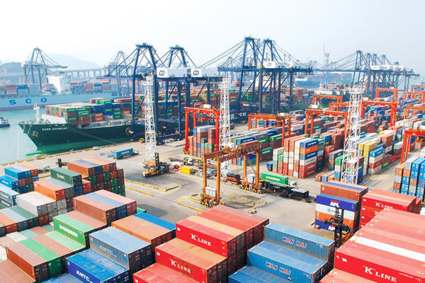 Thúc đẩy xuất khẩu, hướng tới mục tiêu tăng trưởng trên 10% năm 2026