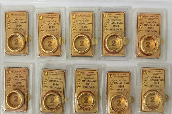 Giá vàng ngày 19/3: Giá vàng trong nước và thế giới chênh lệch hơn 30 triệu đồng