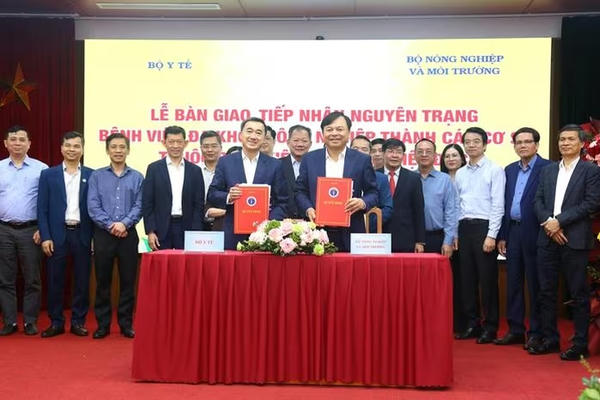 Bệnh viện Hữu nghị Việt Đức chính thức tiếp nhận Bệnh viện Đa khoa Nông nghiệp
