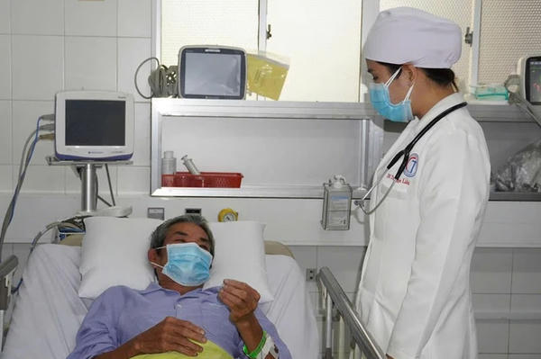 Bệnh viện Đa khoa Trung ương Cần Thơ tiếp nhận 3 trường hợp ngộ độc do ăn cá nóc