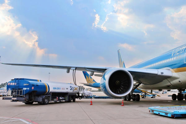 Cục Hàng không đề xuất phụ thu vé nội địa từ 1/4