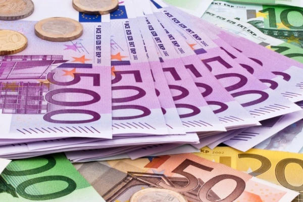 Tỷ giá ngoại tệ ngày 31/3: Euro tiếp tục đứng ở vùng cao