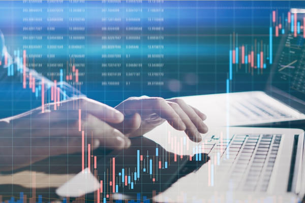 UBCKNN xử phạt loạt công ty do vi phạm nghĩa vụ công bố thông tin
