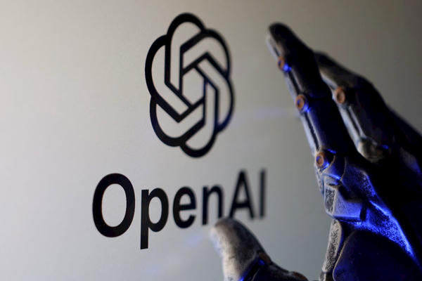 OpenAI huy động 122 tỷ USD, chạm mốc định giá gần 900 tỷ USD 