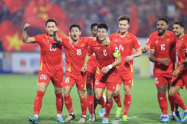 Trở lại top 100 thế giới, Việt Nam vẫn kém Thái Lan 5 bậc