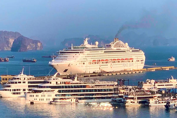 Quảng Ninh - Hải Phòng mở tuyến du lịch biển kết nối vịnh Hạ Long với vịnh Lan Hạ