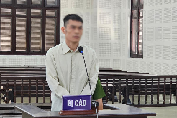 Radio pháp đình: Niềm tin đánh mất sau bản hợp đồng vay vốn