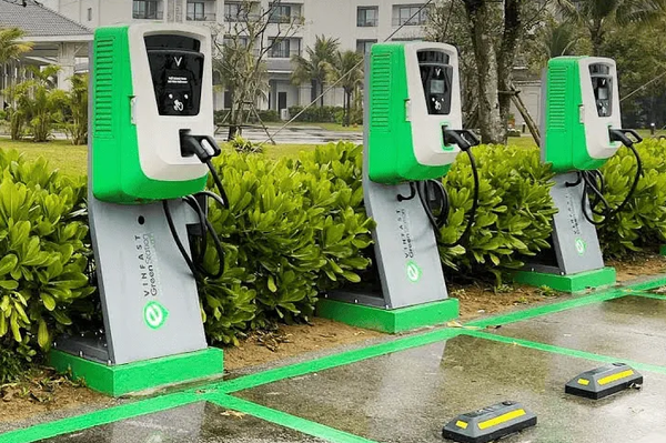 TP.HCM mở rộng hệ thống trạm sạc điện, thúc đẩy giao thông xanh