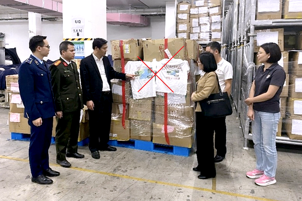 Tiêu hủy 6.000 áo phông có bản đồ Việt Nam thiếu Hoàng Sa, Trường Sa 