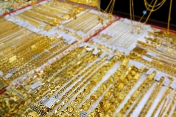 Giá vàng ngày 5/4: Giá vàng trong nước duy trì ở mức cao